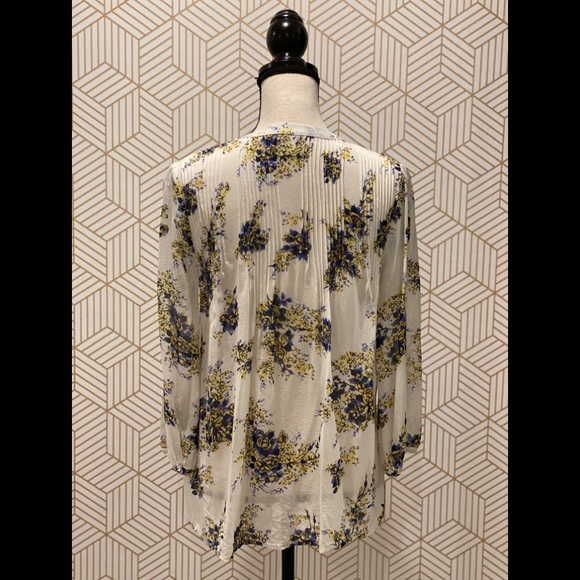 JOIE Silk Porcelain Laurel B Floral Pleat Blouse - Picture 6 of 7